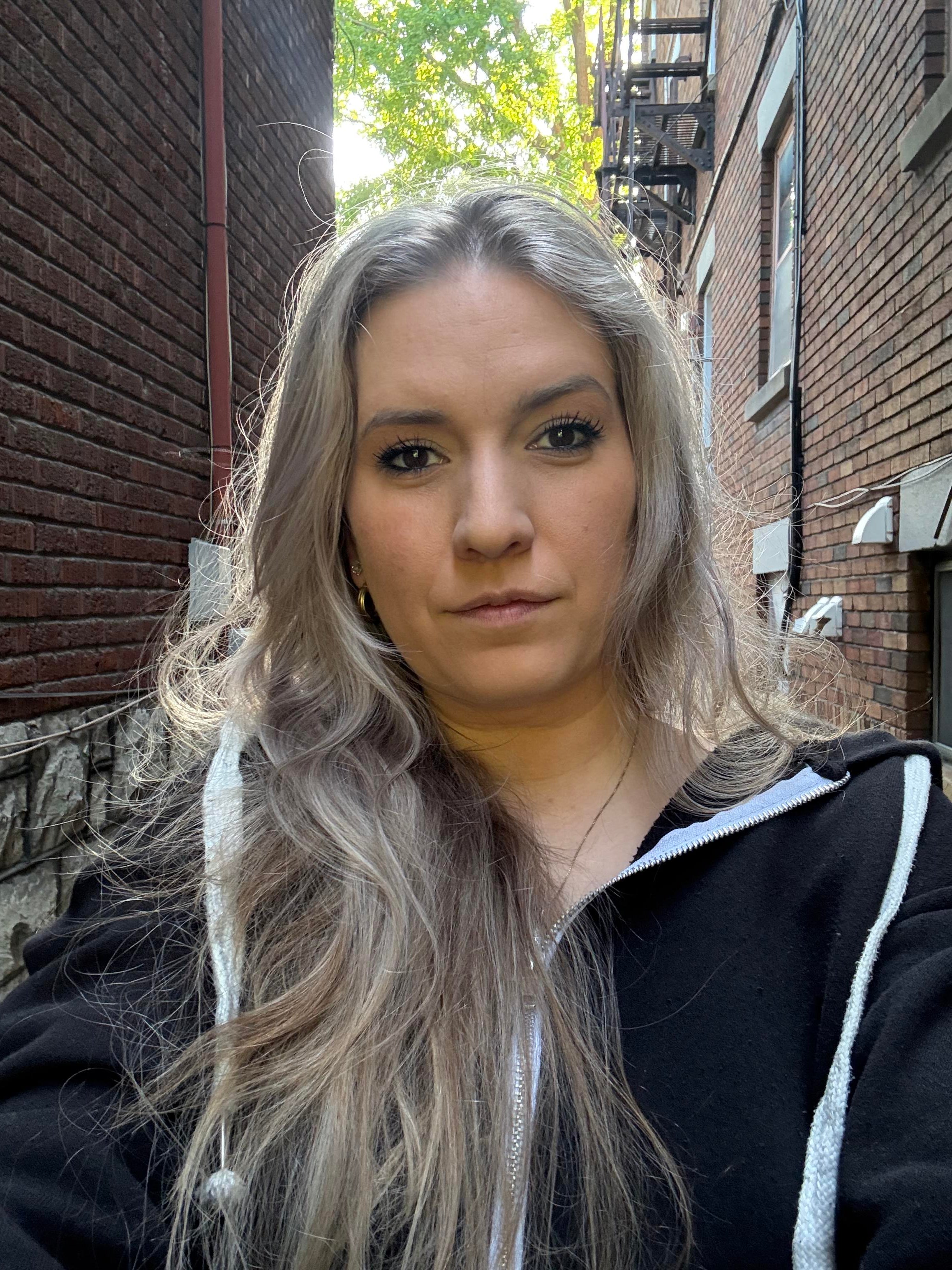 Pébéo’s Setacolor Leather Paints: Making Holiday Gifts with Max Black