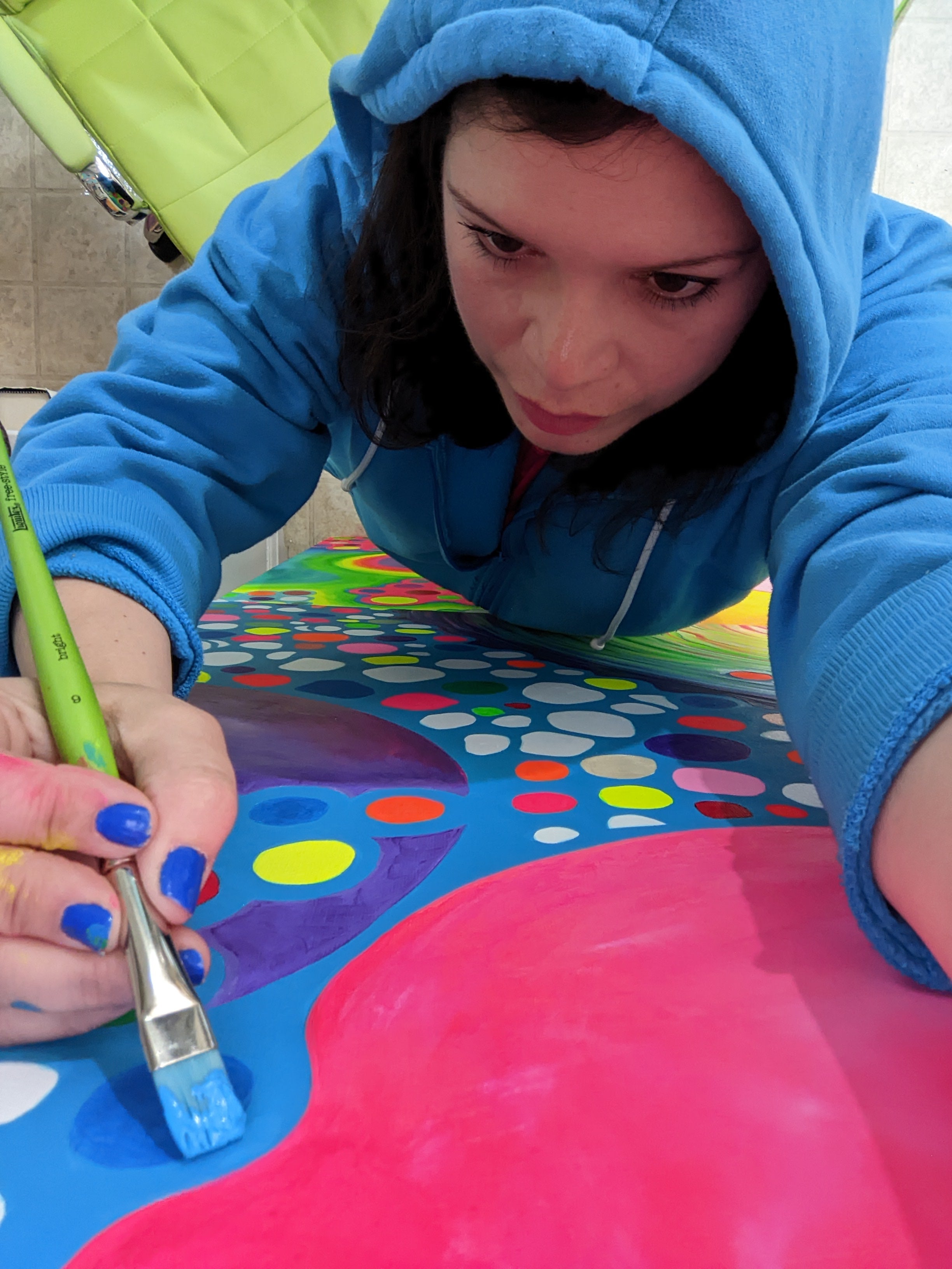 Liquitex Basics: Acrylic Fluorescent Colors with Veronica Herrera