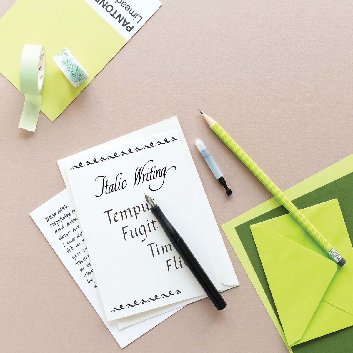 Manuscript Italic Calligraphy Pen Medium