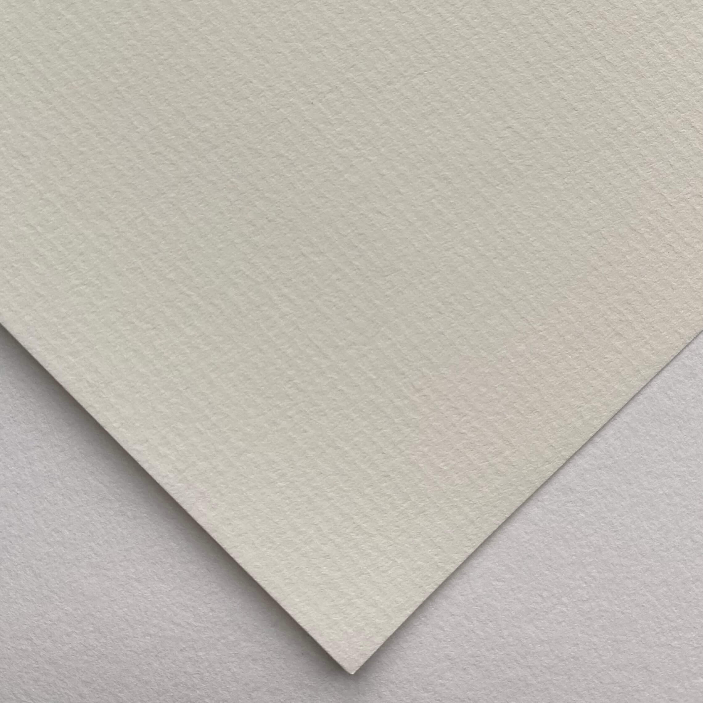 Strathmore 500 Series Charcoal Paper Sheets - 25" x 19"