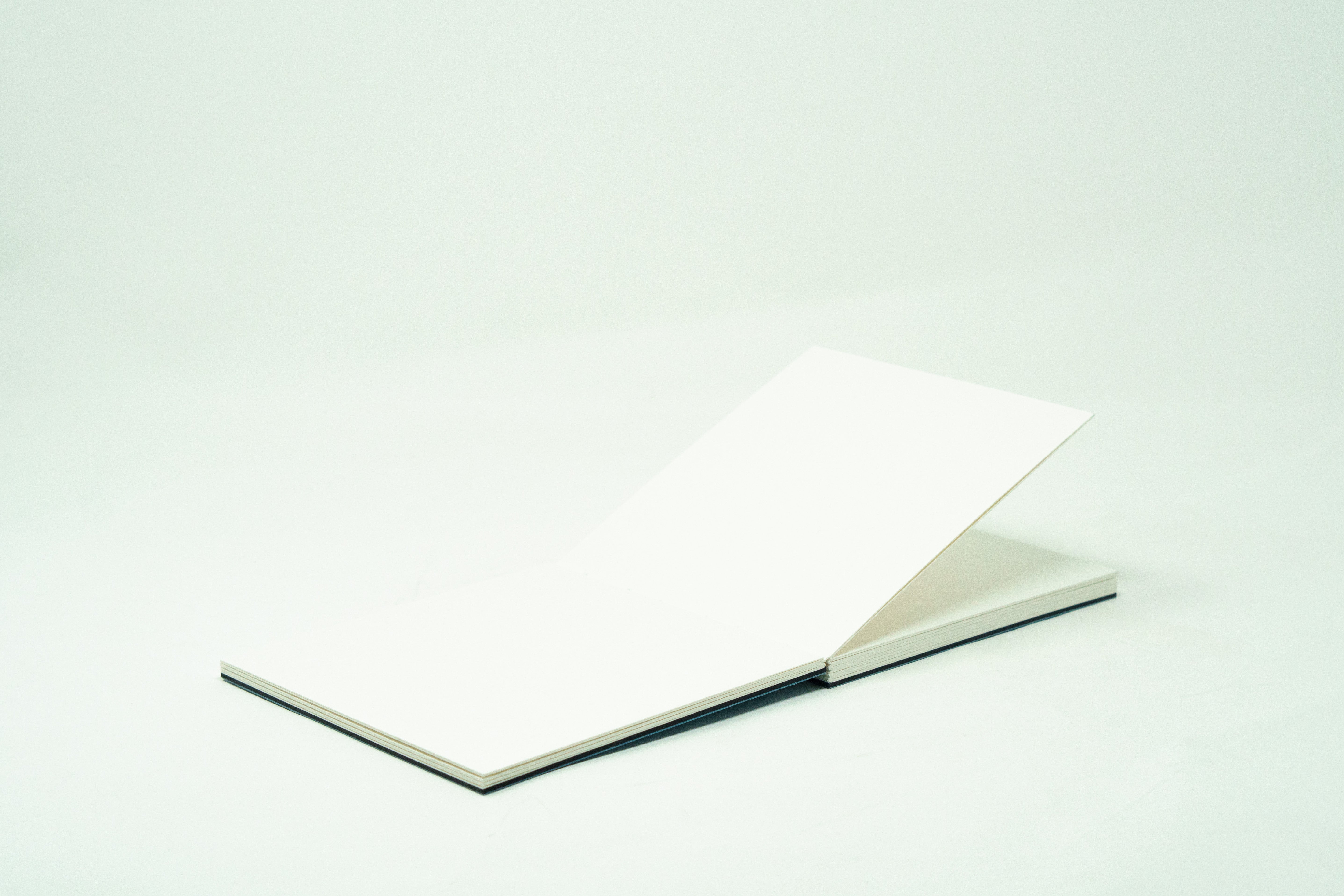 SM•LT Layflat Watercolor Sketch Album – 5.5" x 5.5"